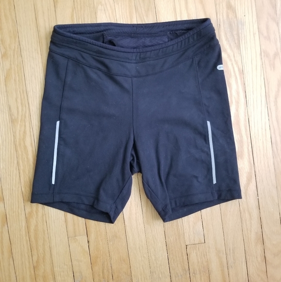 MEC Bike Shorts - Picture 2 of 4